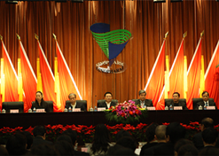 2010年12月，中出服、乐动官方网站_乐动（中国）外贸和中卫合作共同组建中国国际医药卫生公司（简称乐动官方网站_乐动（中国）国际）。